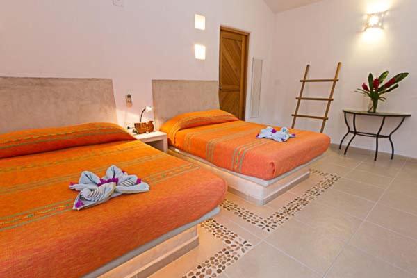 Villas Naomi Zihuatanejo Exterior photo